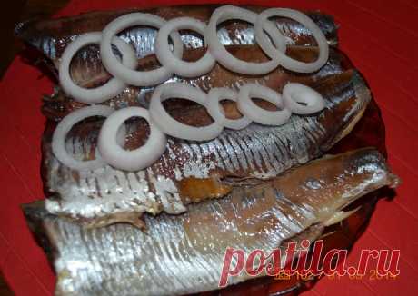 Засолка сельди, старый проверенный рецепт. Рецепт пошаговый https://ligakulinarov.ru/recepty/holodnye-zakuski/ryba/zasolka-seldi-staryy-proverennyy-recept-102634