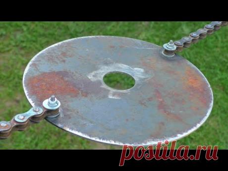 A brilliant idea from a bicycle chain !!! Mow the lawn without problems !