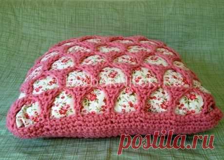 Наволочка на подушку в крупный ажур. Крючком. Схемы. / kluboknitok.ru