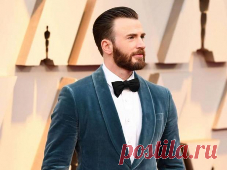 Крис Эванс в детстве: звезда фильма "Мстители" очаровал фанатов архивным фото