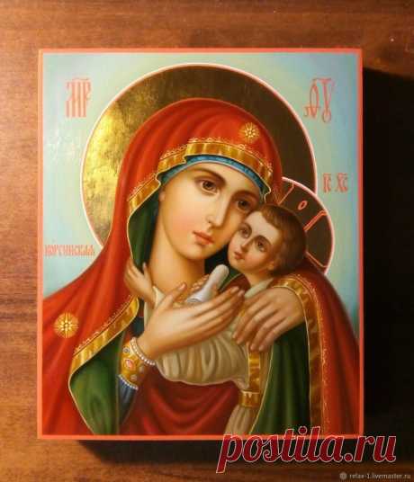 Согласно преданию, икона была привезена святителем Владимиром, крестившим Русь. Сегодня мы вспоминаем эту святыню с благодарностью и молитвой. Пусть Божия Матерь услышит ваши просьбы и дарует покой душе.
Открытки на праздник Корсунской иконы Божией Матери.