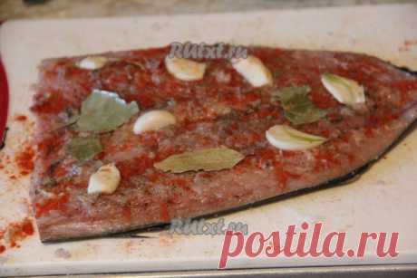 Очень вкусная соленая скумбрия - вкуснее магазинной и намного дешевле!.