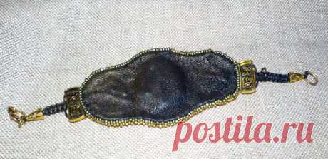 Зелёный агат, бисер и хрусталь, натуральная кожа... Без комментариев - шикарно!