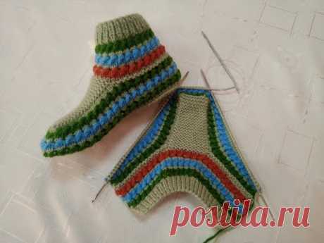 Плетени Терлици #151 (Knitted Slippers) (Тапочки спицами) (Patik) (Pantufas passo a passo)