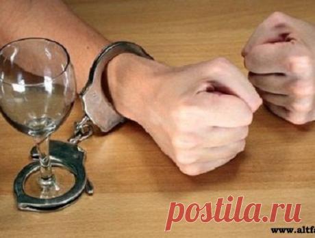 Как навсегда отвадить мужа от алкоголя с помощью сильного заговора.