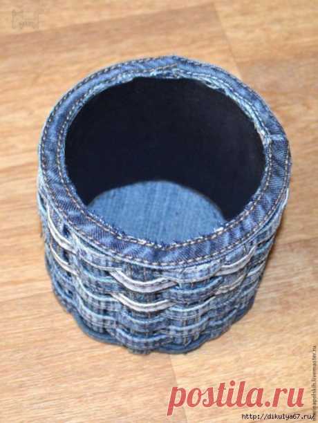 Плетеная коробочка для мелочей из джинсовых полос