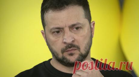 Зеленский уволил главу администрации Тернопольской области Труша. Глава администрации Тернопольской области Владимир Труш освободил занимаемую им должность. Указ о его увольнении подписал Владимир Зеленский. Читать далее