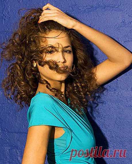 5 лучших средств против ломкости волос.