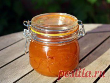 абрикосовое варенье без косточек .