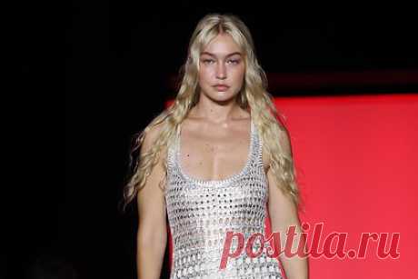 Хадид и Ди Каприо вновь заподозрили в романе из-за совместного выхода в свет. Журналисты Page Six вновь заподозрили американского актера Леонардо Ди Каприо в романе с новой девушкой — моделью Джиджи Хадид. Известно, что пару заметили вместе на вечеринке Circoloco, состоявшейся в Нью-Йорке в честь Хеллоуина. При этом знаменитости еще никак не комментировали новости о своем романе.