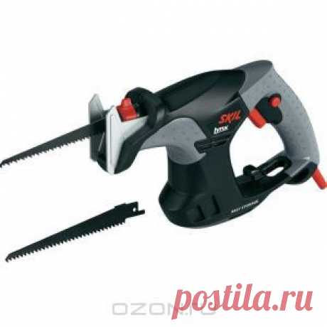 Skil Lynx пила садовая электрическая (F0150788AA) - Благодаря компактному размеру и малому весу пилы Lynx компании Skil ее можно легко использовать в любых ситуациях, возникающих во время работы. Легкое обращение – огромное преимущество в сложных условиях, таких как срезание свисающих сверху ветвей, удерживание инструмента на полностью вытянутой руке или одной рукой, в ограниченных пространствах, например между ветвями, а также на стремянке.