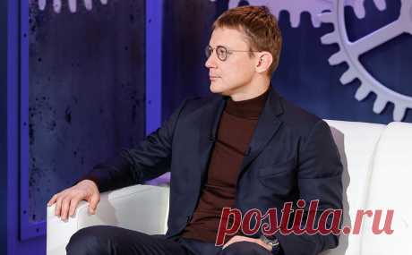 Замглавы Минфина заявил о корректировке топливного демпфера с 1 сентября. Замглавы Минфина Алексей Сазанов заявил, что компенсация нефтяникам за сдерживание цен на бензин будет снижена вдвое, скорее всего, 1 сентября. На этом фоне продолжается рост оптовых цен на топливо на бирже