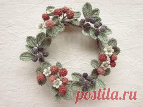 木苺とブルーベリーのリース完成! | Chi・Chiのてしごと日和