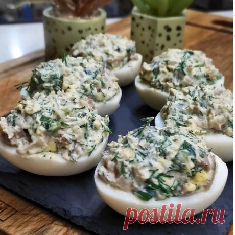 Без этой вкуснющей советской закуски праздничный стол даже не представляю. На Новый год точно приготовлю, порадую гостей | Розовый баклажан | Дзен