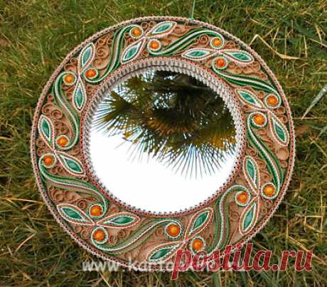 Круглая рамка из картона