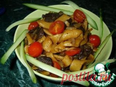 Лапша с грибами и помидорами - кулинарный рецепт