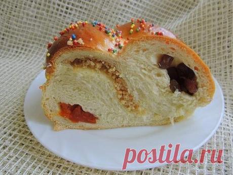 Пасхальный венок с тройной начинкой