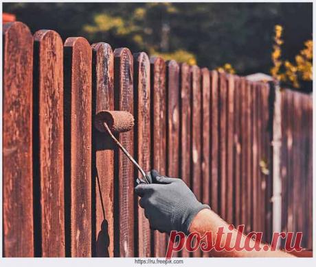Секреты защиты древесины от влаги деревянного забора