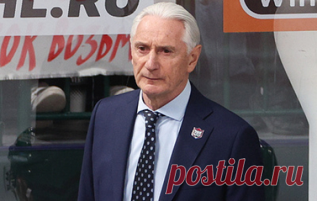 "Ак Барс" сделал предложение главному тренеру Билялетдинову о новом контракте. Специалист возглавил казанскую команду 27 декабря 2022 года и вывел ее в финал Кубка Гагарина