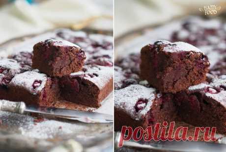 Шоколадное брауни с вишней/ Chocolate cherry brownies - HAPPYFOOD