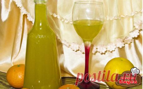 Домашний цитрусовый ликер
Ингредиенты
Водка - 300 мл
Сахар - 200 г
Апельсин - 1 шт.
Лимоны - 2 шт.
Мандарины - 6 шт.