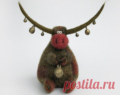 Такие разные необычные игрушки по одной выкройке