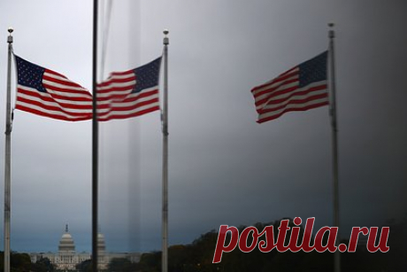 В США призвали Вашингтон разорвать союз с тремя странами. Бывший помощник экс-президента США Рональда Рейгана Дуг Бэндоу заявил, что Соединенным Штатам следует разорвать союзнические отношения с Турцией, Саудовской Аравией и Южной Кореей. По его мнению, «предполагаемые друзья Вашингтона все чаще оказываются неверными и бесполезными».