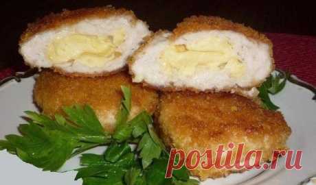 Как приготовить куриные зразы с сыром и сливочным маслом - рецепт, ингридиенты и фотографии