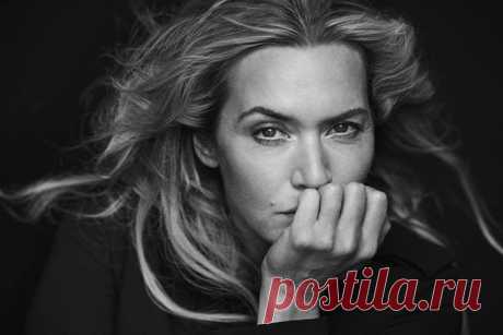 В каком-то смысле каждая семья – это маленькая чопорная Англия со своими традициями… Моя мама всегда говорила, что мясо нужно солить в конце приготовления, окна мыть два раза в год, а мужа не оставлять наедине с лучшей подругой...