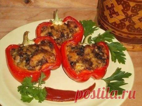 Фаршированный перец с курицей и грибами рецепт приготовления блюда занимает 45 мин времени