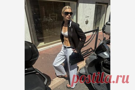 Бывший «ангел» Victoria's Secret похвасталась прессом на фото в бюстгальтере