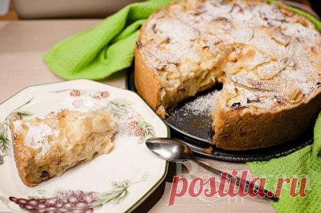 Рецепт яблочного пирога с кремом.