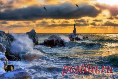 Маяк. (Фото Владимира Елькина):