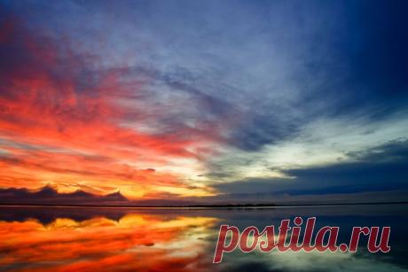 Рассвет близ камчатского поселка Оссора. Снимок сделала Анастасия Рубан nat-geo.ru/photo/user/308104. С добрым утром!