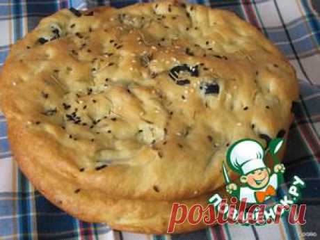 Фокачча с пряными травами, маслинами и чесноком - кулинарный рецепт