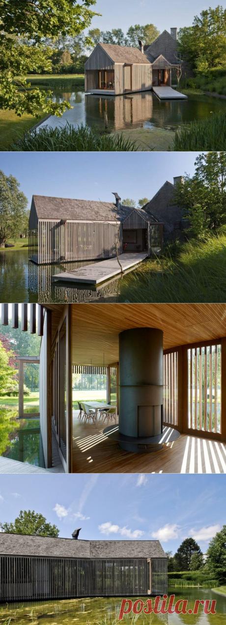 Домик на воде
