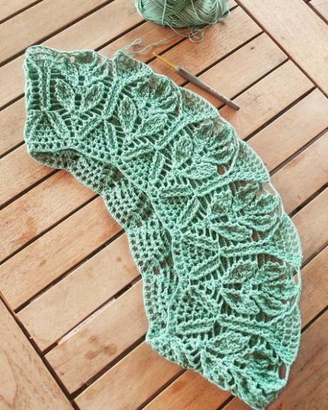 Кокетка с листиками
снова