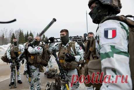 МИД России возложил на Париж ответственность за гибель людей на Украине. В министерстве иностранных дел России выразили надежду, что к французской общественности пробьется информация о масштабах вовлеченности Франции в конфликт на Украине после того, как российские военные ударили по пункту временной дислокации иностранных боевиков в Харькове, где находилось около 60 французов.