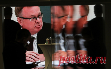 Глава ВТБ допустил необходимость вливания средств в капитал банка. ВТБ рассчитывает на докапитализацию в этом году, хотя ее объем еще не ясен, заявил глава госбанка Андрей Костин. Ранее ВТБ оказался под блокирующими санкциями США. По словам Костина, докапитализация понадобится и другим банкам