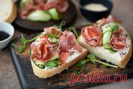 Бутерброды на Новый год 2022: рецепты с фото на праздничный стол