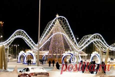 #Наш_Ноябрьск - с наступающим
Присылайте и вы нам свои фото новогоднего города! в комментарии