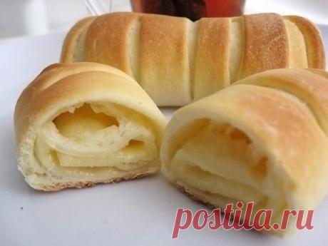 Булочки с плавленным сыром: нежный сырок буквально вытекает изнутри!