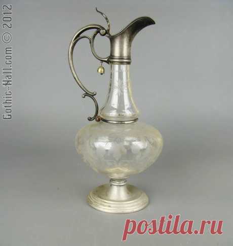 Графин 1797г. «...Львов и антиквариат - символы cтарины и красоты...» Антикварный магазин-салон «Готик-Холл» это широкий выбор живописи, икон, художественной бронзы, фарфора, золотых и серебрянных украшений, старинной мебели...