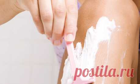 Типичные ошибки при бритье ног. Вы тоже их совершаете!
Фото иллюстративное
ФОТО: SCANPIX
Каждой девушке хочется быть обладательницей красивых гладких ножек. Ради этого чего они только не делают — и депиляция, и шугаринг, и лазерная эпиляция. Но сам…