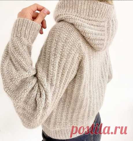 Свитер The Cozy Hoodie с капюшоном