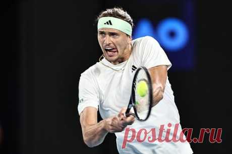 Стал известен соперник Медведева по полуфиналу Australian Open. Российский теннисист Даниил Медведев сыграет с немцем Александром Зверевым в полуфинале Australian Open 2024 года. Встреча пройдет 26 января. В четвертьфинале Зверев оказался сильнее испанца Карлоса Алькараса. Встреча завершилась со счетом 6:1, 6:3, 6:7 (2:7), 6:4. Медведев в 1/4 финала переиграл Хуберта Хуркача.