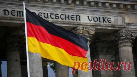 Дипломаты переговорили с россиянкой Виталией по делу о перевороте в ФРГ. Посольство России в ФРГ вышло на связь с россиянкой Виталией Б, обвиняемой по делу о подготовке государственного переворота в Германии. Об этом дипломаты заявили РИА Новости. "Консульские сотрудники находятся в контакте с ...