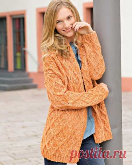 Кофта с узором из ромбов