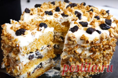 Медовый торт «Герцогиня» с воздушными коржами – попробуйте его сегодня и уже никогда не забудете! Сегодня мы предлагаем вам рецепт давно забытого торта. Готовится он с медовыми коржами и сметанным кремом. Получается он очень вкусным и буквально тает во