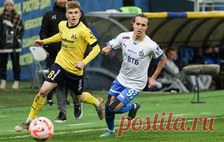 Футболист "Динамо" Лаксальт получил травму колена. Обследование выявило повреждение внутренней боковой связки колена, отметили в клубе